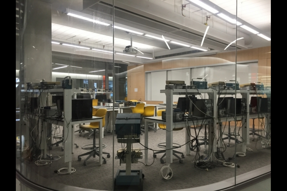 SEH-6040 Circuits Lab II 3